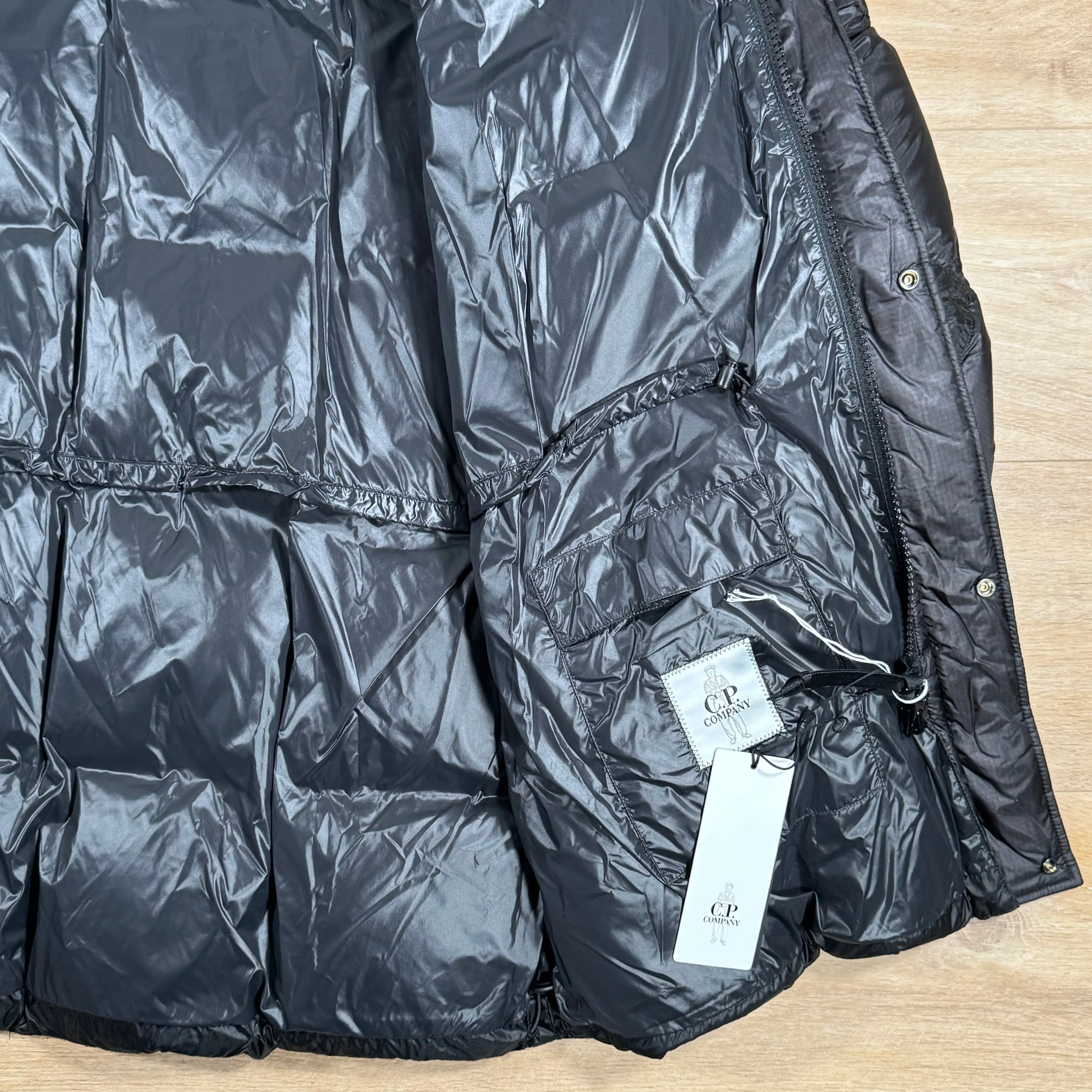 C.P. Company D.D. Shell Long Down Lens Jacket in Black