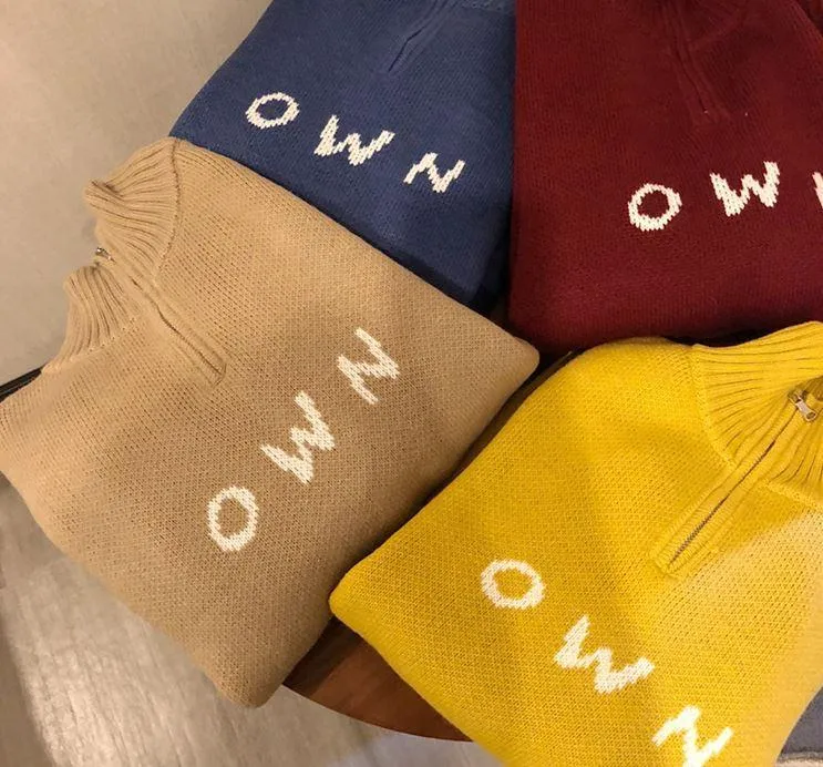 Own Letters Stand Collar Zipper Knitted Sweater