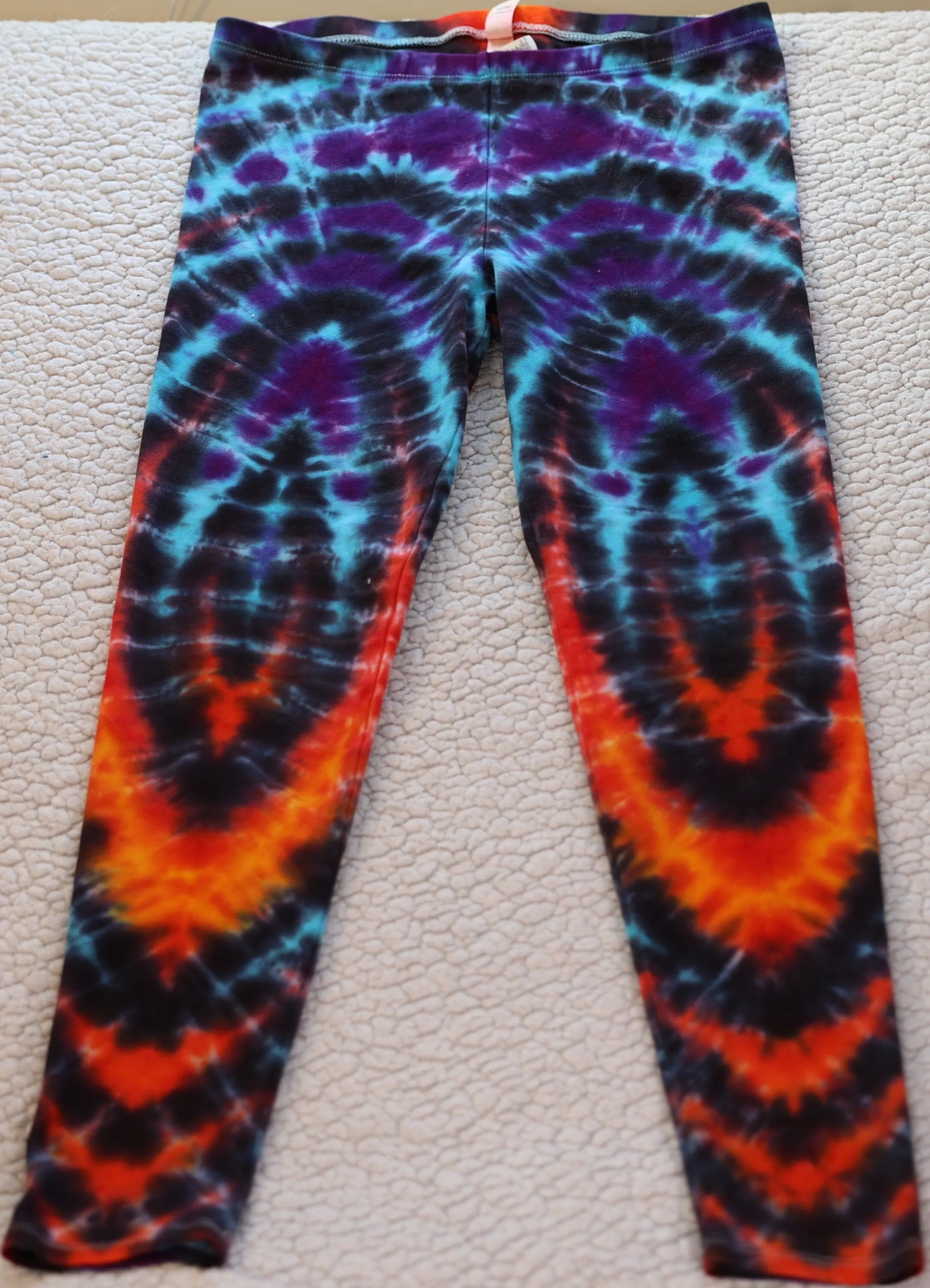 Vibrant XL Wig Wag Tie Dye Leggings - Colorful, Comfortable & Trendy